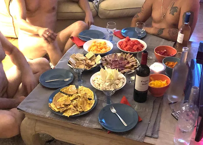 For Nudists Near Port In A Shared *